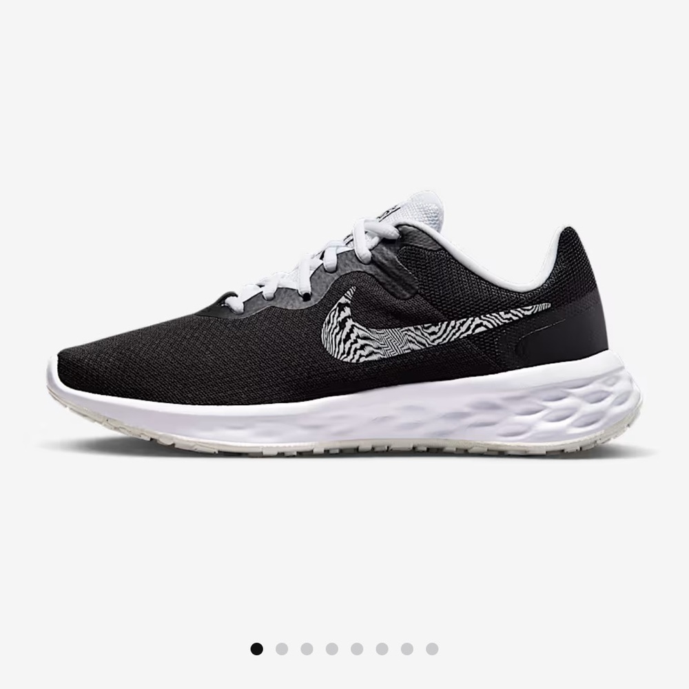 Nike Revolution 6 Premium Women's
Road Running Shoes